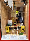 Auslage gestaltet durch den BSVSt zusammen mit der Fa. Klammerth, Herrengasse Graz