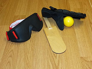 Bildtext: Spielausrüstung Showdown.